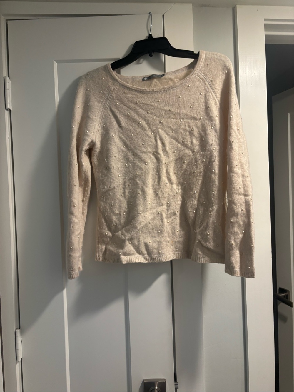 Women’s Cream Pearl-Accent Knit Sweater